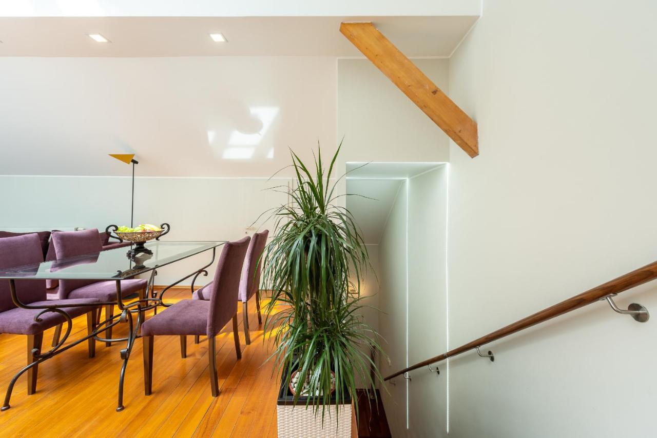 Almandine Apartahotel Praga